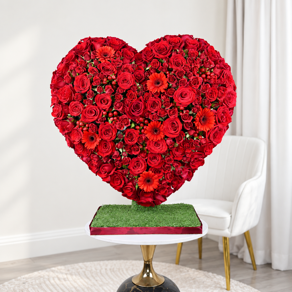 Grand Red Heart
