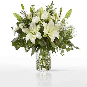 Alluring Elegance bouquet free delivery in dubai